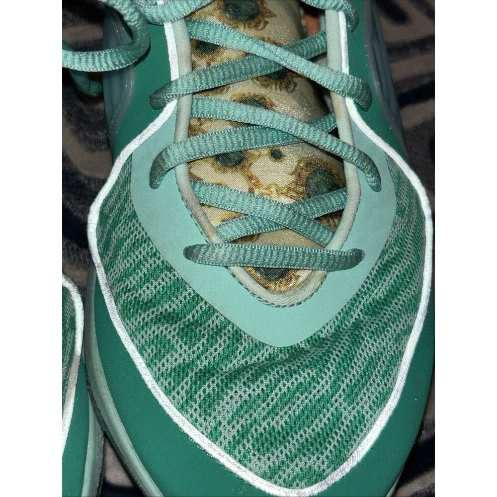 Nike KD 16 WANDA Mint Foam Metallic Sliver Sz 10 EUC